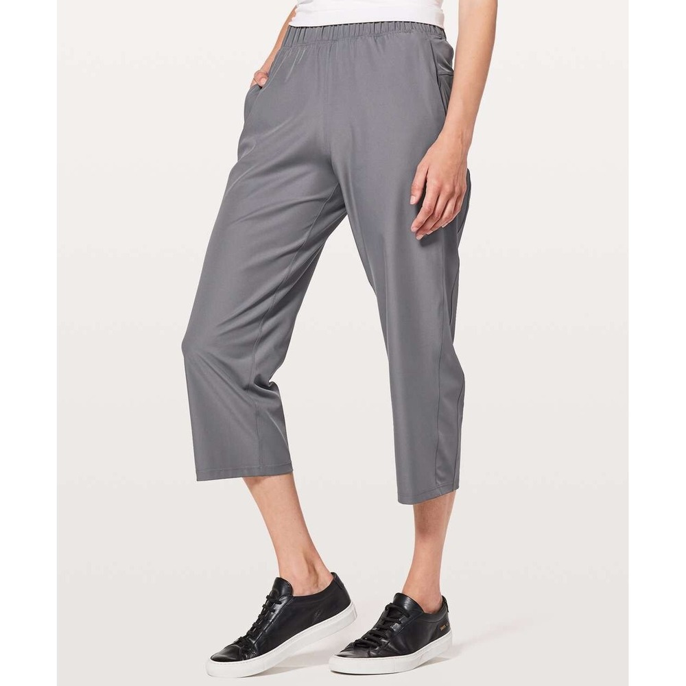 Lululemon  Crop Pants Womens Sz 8  Nebula Gray Travel Hiking Nylon Lightweight